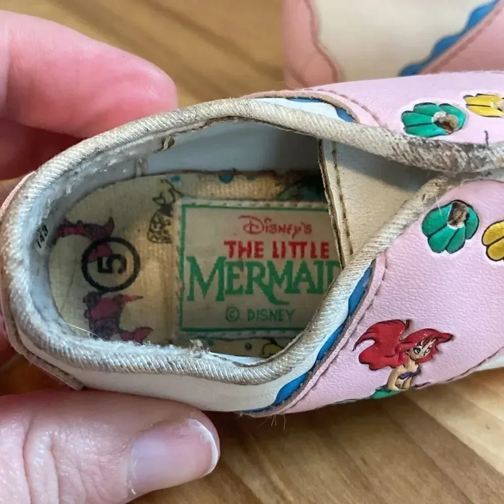 Disney Little Mermaid Children's Vintage Pink & White Oxford Flat Loafer Size 5
